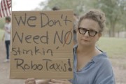 金湖特斯拉在得州奥斯汀遭遇抗议活动：反对马斯克Robotaxi计划
